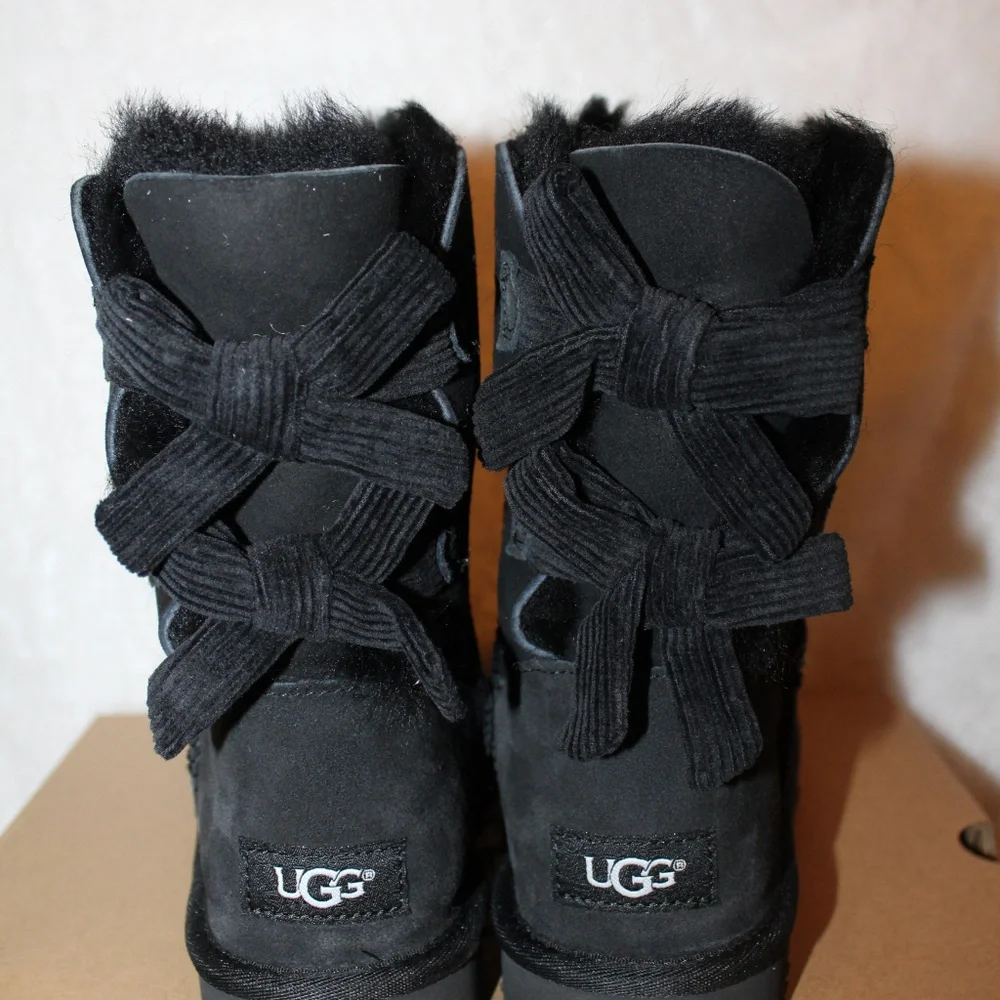 UGG corduroy ribbon